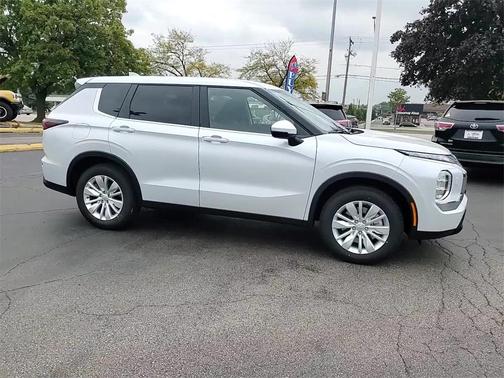 2025 Mitsubishi Outlander ES 2.5 S-AWC