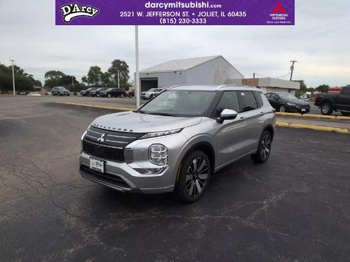 Alloy Silver Metallic 2026 Mitsubishi Outlander SEL S-AWC