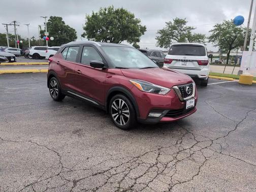 Cayenne Red 2020 Nissan Kicks SR