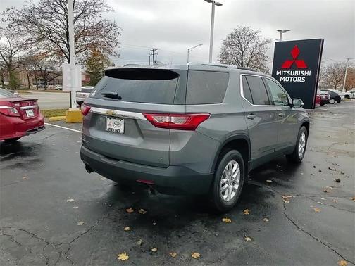 2018 Chevrolet Traverse LT Cloth