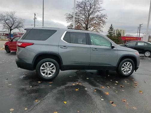 2018 Chevrolet Traverse LT Cloth