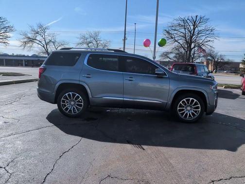 2021 GMC Acadia Denali