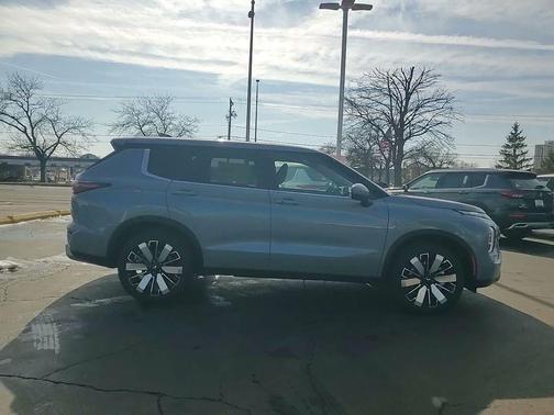 2026 Mitsubishi Outlander SE 2.5 S-AWC