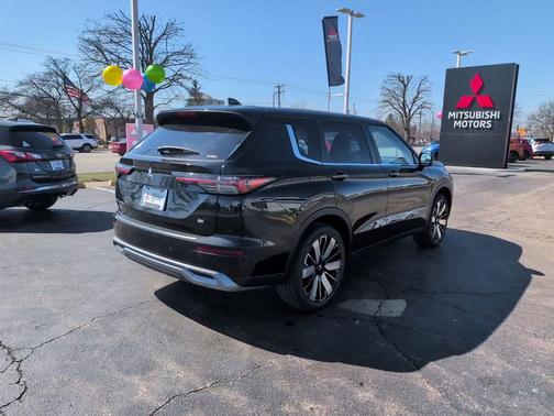 Black Diamond 2026 Mitsubishi Outlander SE 2.5 S-AWC