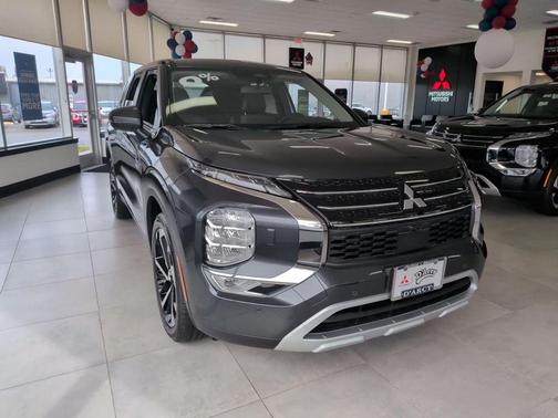 Graphite 2025 Mitsubishi Outlander SE S-AWC