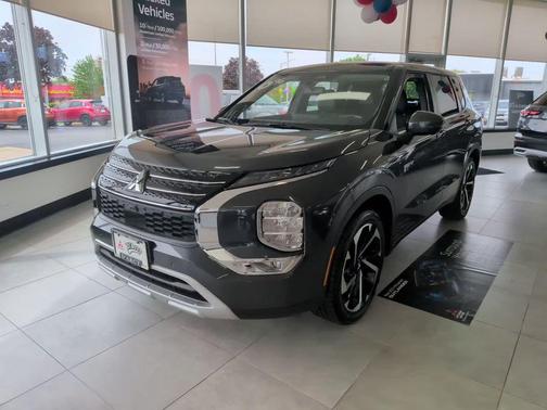 Graphite 2025 Mitsubishi Outlander SE S-AWC