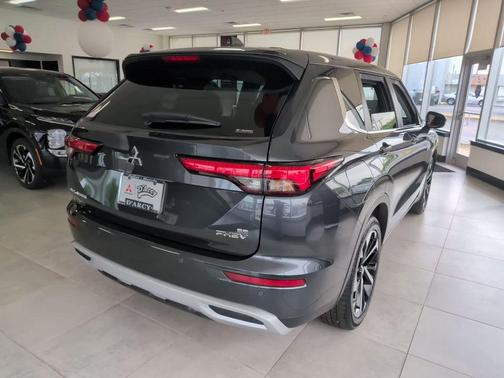 Graphite 2025 Mitsubishi Outlander SE S-AWC