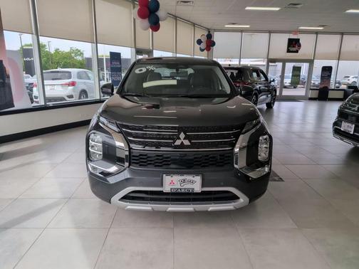 Graphite 2025 Mitsubishi Outlander SE S-AWC