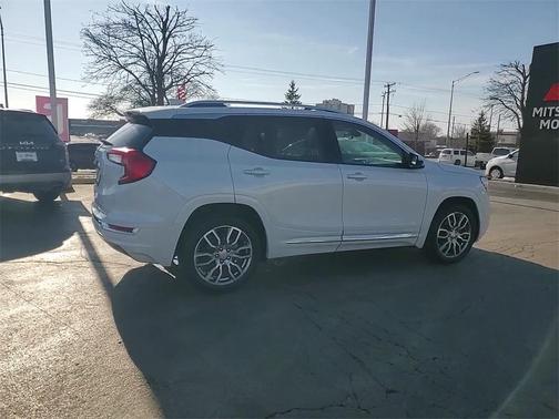2023 GMC Terrain Denali
