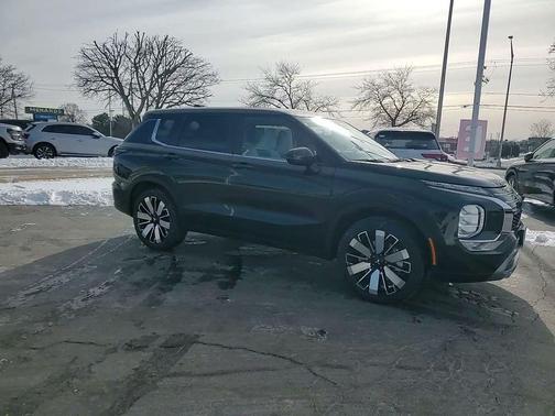 2026 Mitsubishi Outlander SE 2.5 S-AWC