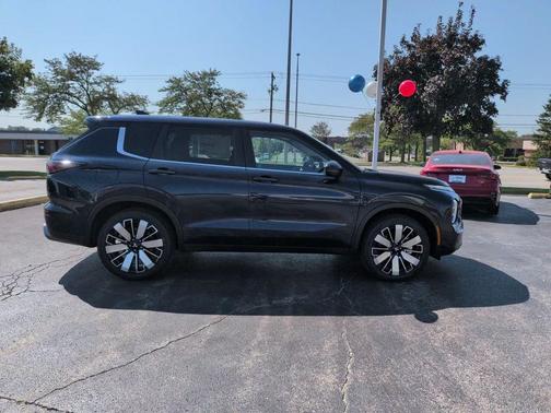 Cosmic Blue 2026 Mitsubishi Outlander SE S-AWC