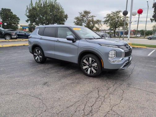 Moonstone 2026 Mitsubishi Outlander SE S-AWC