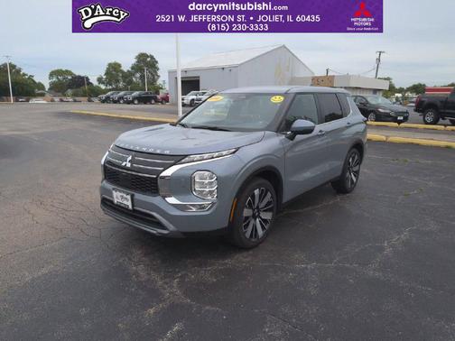 Moonstone 2026 Mitsubishi Outlander SE S-AWC