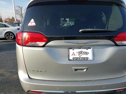 2018 Chrysler Pacifica Touring-L Plus