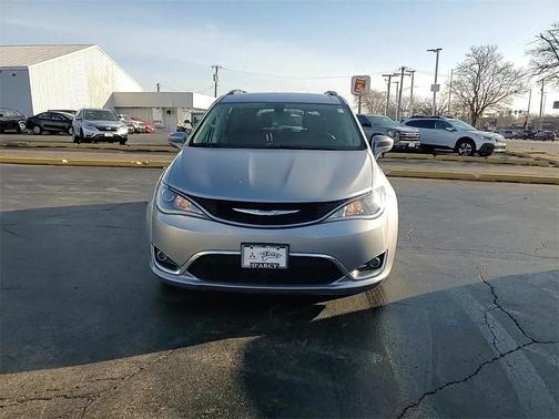2018 Chrysler Pacifica Touring-L Plus