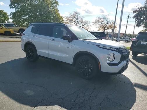 2025 Mitsubishi Outlander PHEV SEL