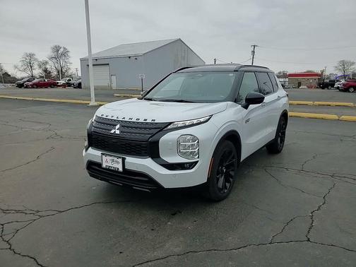 2025 Mitsubishi Outlander PHEV SEL