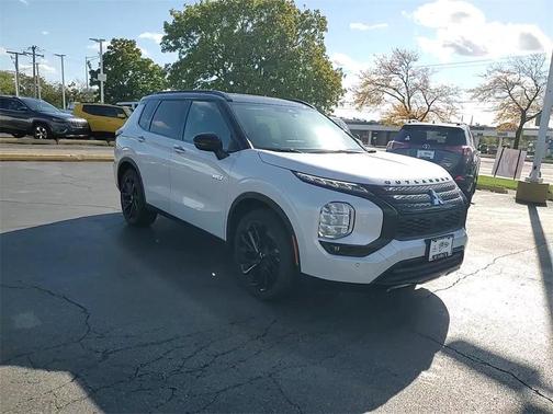 2025 Mitsubishi Outlander PHEV SEL