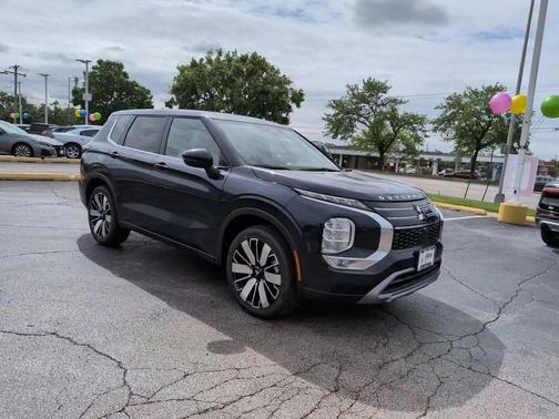 Cosmic Blue 2026 Mitsubishi Outlander SE S-AWC