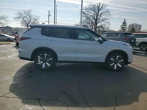 2026 Mitsubishi Outlander SE 2.5 S-AWC