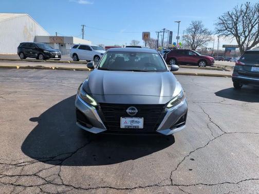 2023 Nissan Altima 2.5 SV