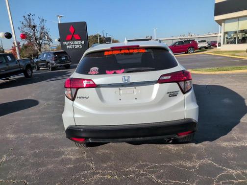 Platinum White Pearl 2019 Honda HR-V Sport