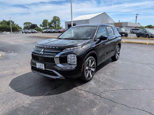 Black Diamond 2026 Mitsubishi Outlander SE S-AWC