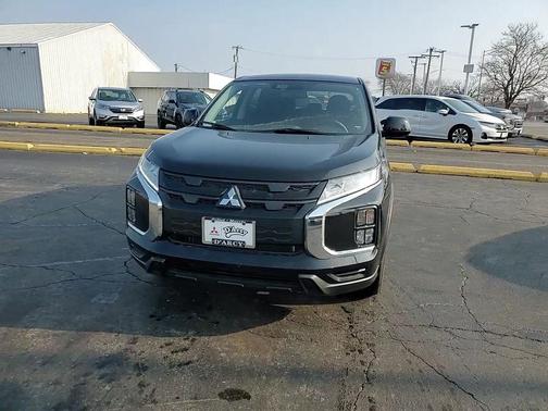 2025 Mitsubishi Outlander Sport 2.0 LE