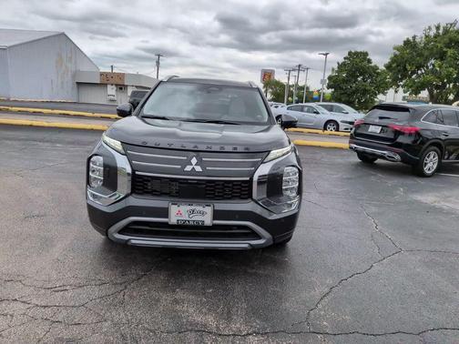 Graphite Gray 2026 Mitsubishi Outlander SEL S-AWC