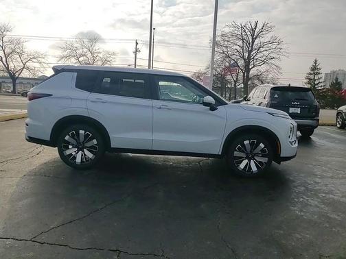 2026 Mitsubishi Outlander SE 2.5 S-AWC