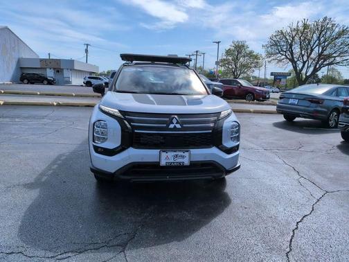 Diamond White 2026 Mitsubishi Outlander Trail Edition 2.5 S-AWC