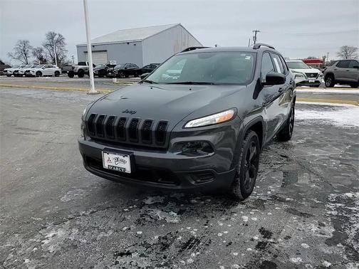 2017 Jeep Cherokee Sport