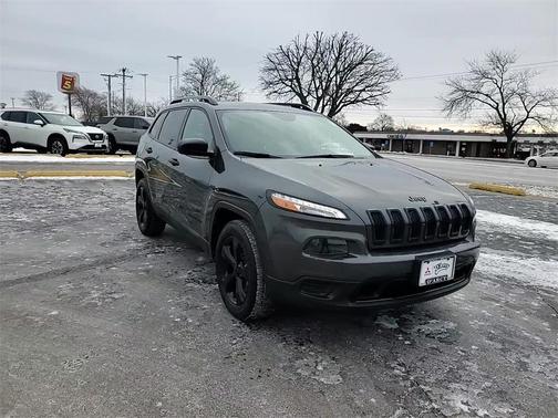 2017 Jeep Cherokee Sport