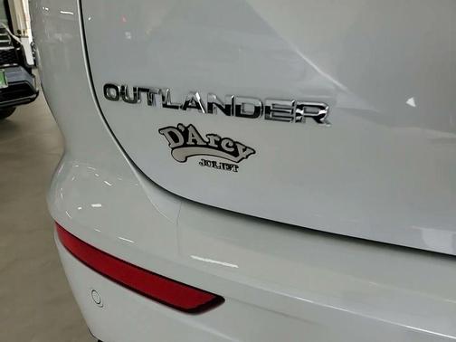 2025 Mitsubishi Outlander PHEV SEL