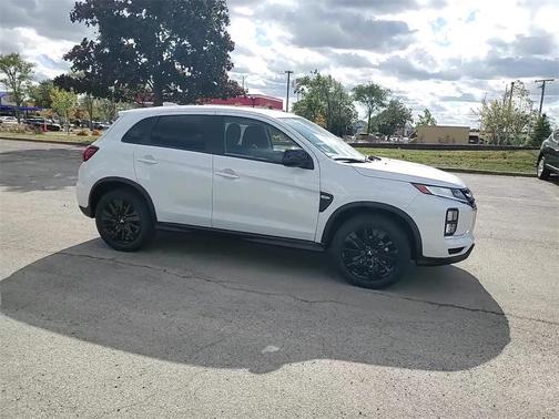 2025 Mitsubishi Outlander Sport 2.0 LE