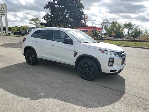 2025 Mitsubishi Outlander Sport 2.0 LE