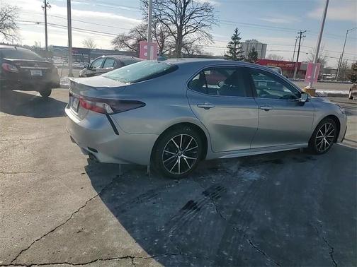 2023 Toyota Camry SE