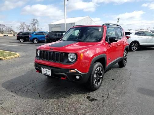 2023 Jeep Renegade Trailhawk