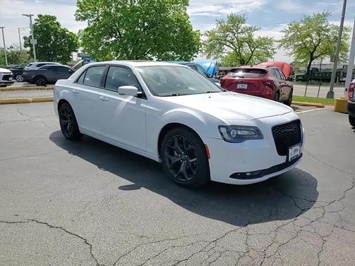 2023 Chrysler 300 S