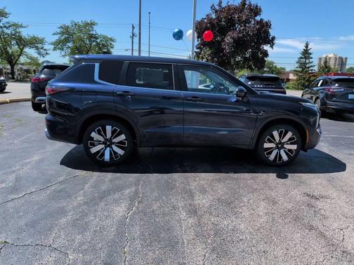 Cosmic Blue 2026 Mitsubishi Outlander SE S-AWC