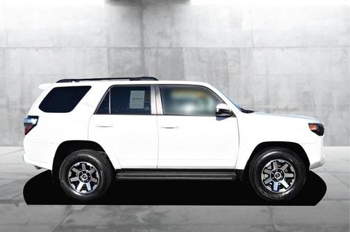 2024 Toyota 4Runner TRD Off Road