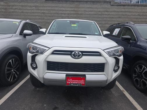 2024 Toyota 4Runner TRD Off Road