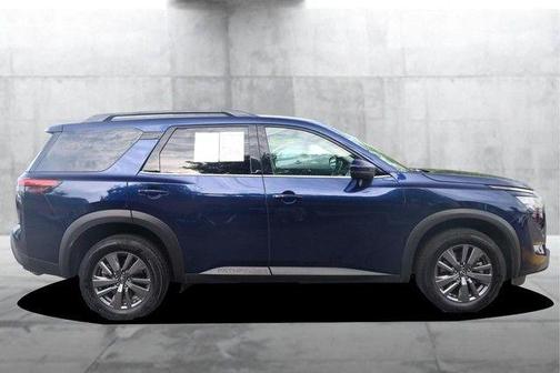 Deep Ocean Blue 2025 Nissan Pathfinder SV