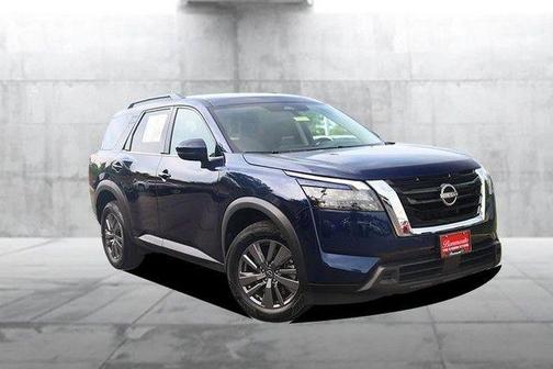 Deep Ocean Blue 2025 Nissan Pathfinder SV