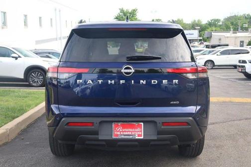 Deep Ocean Blue 2025 Nissan Pathfinder SV