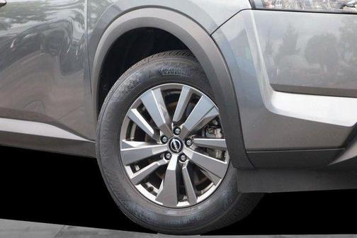 Gun Metallic 2025 Nissan Pathfinder SV