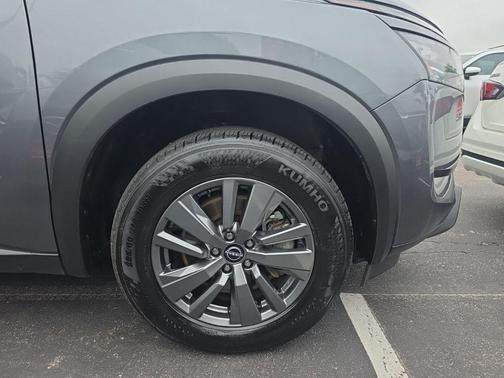 Gun Metallic 2025 Nissan Pathfinder SV