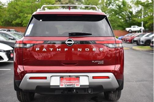 2025 Nissan Pathfinder Platinum