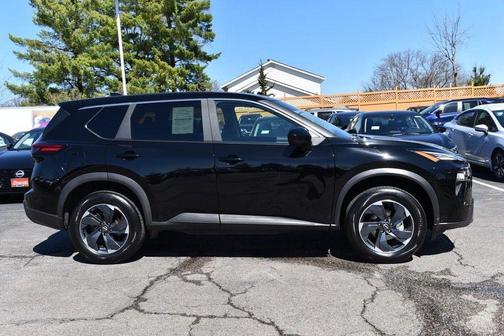 2025 Nissan Rogue SV