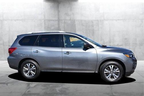 2020 Nissan Pathfinder SL